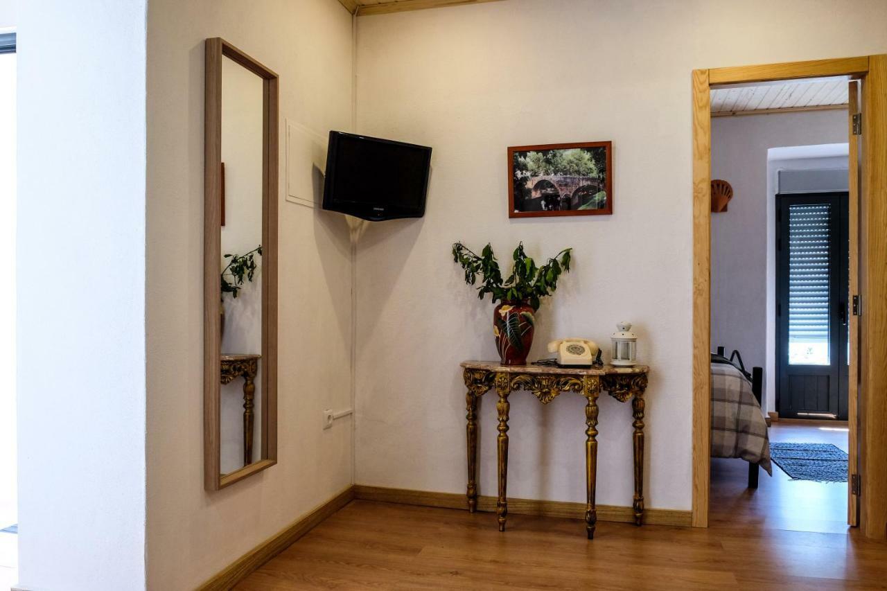 ホテル Casa Do Ferreiro II Góis エクステリア 写真