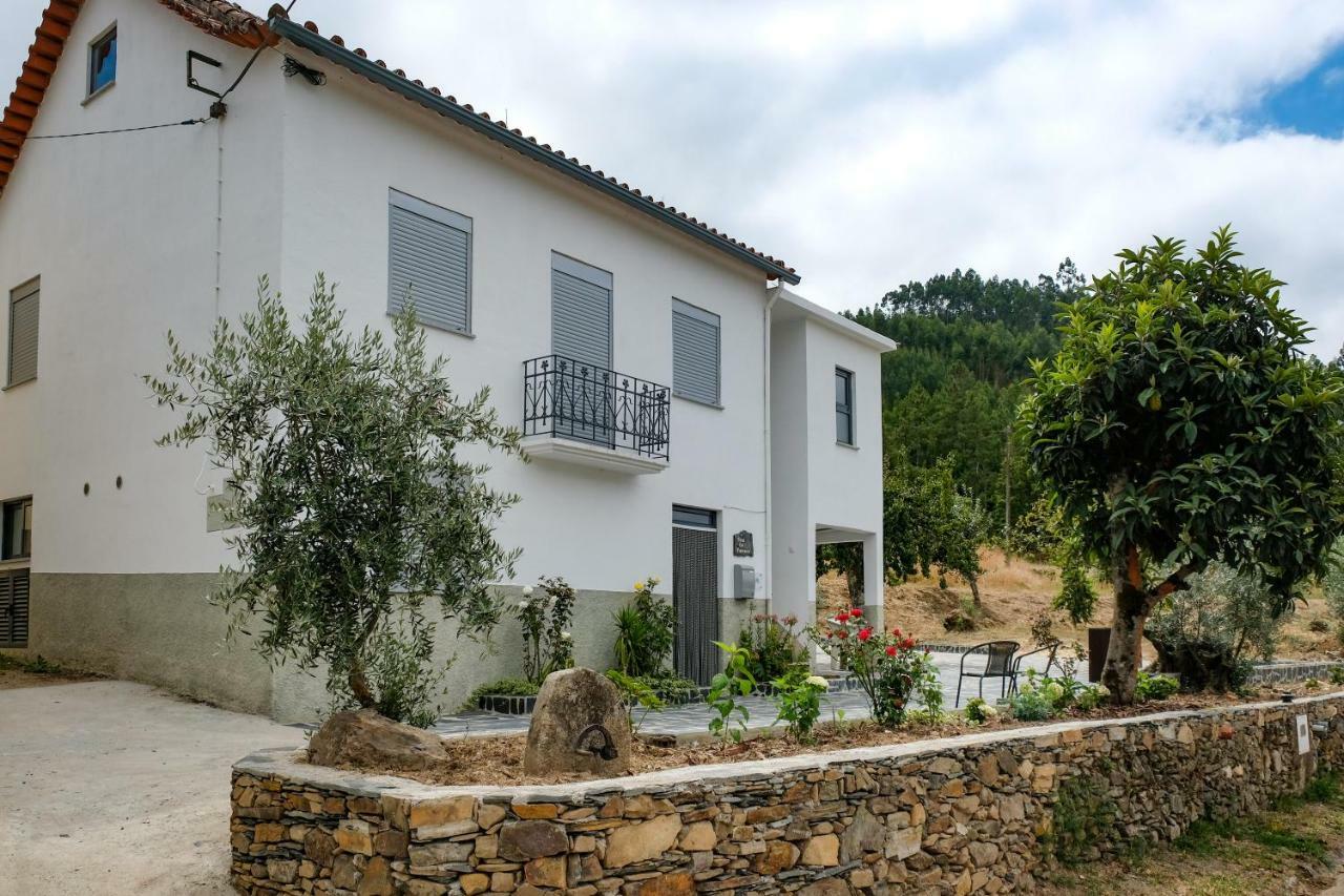ホテル Casa Do Ferreiro II Góis エクステリア 写真